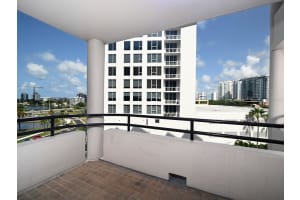 1255 GULFSTREAM AVENUE, SARASOTA, FL 34236 Sold 04/26/24