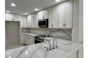 5372 ELISEO STREET, SARASOTA, FL 34238 Sold 10/04/23