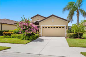 8114 STIRLING FALLS CIRCLE, SARASOTA, FL 34243 Sold 09/07/23