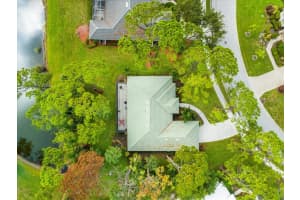 2092 TOCOBAGA LANE, NOKOMIS, FL 34275 Sold 10/17/23