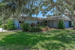 8203 WOODLAWN CIRCLE, PALMETTO, FL 34221 Sold 08/11/23