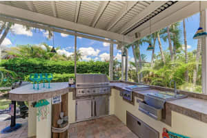 4527 BLUE MARLIN DRIVE, BRADENTON, FL 34208 Sold 09/13/23