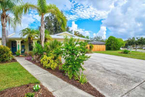 3738 KINGSWOOD DRIVE, SARASOTA, FL 34232 Sold 09/20/23
