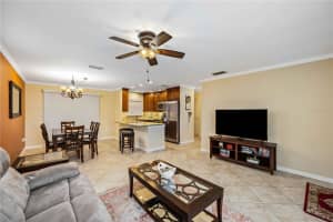 3257 RAMBLEWOOD CIRCLE, SARASOTA, FL 34237 Sold 10/13/23