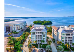 396 ARUBA CIRCLE, BRADENTON, FL 34209 Sold 02/09/24