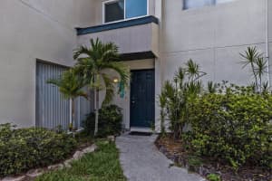 923 BYRON LN #12-C, SARASOTA, FL 34243 Sold 01/05/24