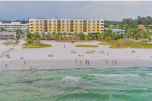 915 Seaside Dr #312, Weeks 32-33, SARASOTA