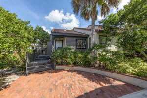 4375 TRAILS DRIVE, SARASOTA, FL 34232 Sold 08/16/23