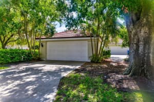 7689 FAIRWAY WOODS DRIVE, SARASOTA, FL 34238 Sold 09/25/23