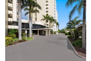 19 WHISPERING SANDS DRIVE, SARASOTA, FL 34242 Sold 03/04/24