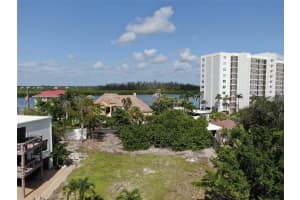 9238 MIDNIGHT PASS ROAD, SARASOTA, FL 34242 - MLS#MFRA4577472