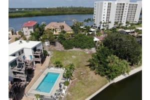 9238 MIDNIGHT PASS ROAD, SARASOTA, FL 34242 - MLS#MFRA4577472