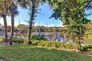 1601 PELICAN POINT DRIVE, SARASOTA, FL 34231 Sold 11/03/23