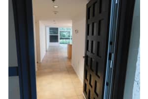 1085 GULF OF MEXICO DRIVE, LONGBOAT KEY, FL 34228 Sold 08/12/24
