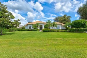 8230 HUGH ALISON PLACE, SARASOTA, FL 34240 Sold 10/18/23