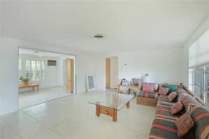 6418 COLONIAL DRIVE, SARASOTA, FL 34231 Sold 08/25/23