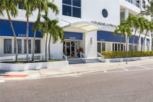 1233 GULFSTREAM AVENUE, SARASOTA, FL 34236 Sold 04/17/24