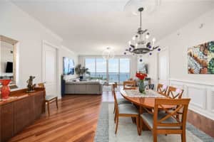 1233 GULFSTREAM AVENUE, SARASOTA, FL 34236 Sold 04/17/24