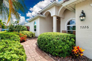 7226 36TH COURT, SARASOTA, FL 34243 Sold 08/25/23