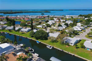 9424 ANDOVER CIRCLE, BRADENTON, FL 34210 Sold 02/23/24