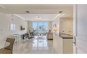 1350 MAIN STREET, SARASOTA, FL 34236 Sold 11/03/23