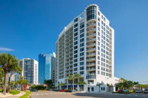 1233 GULFSTREAM AVENUE, SARASOTA, FL 34236 Sold 11/14/23
