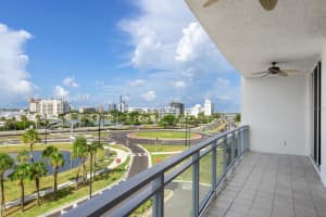 1233 GULFSTREAM AVENUE, SARASOTA, FL 34236 Sold 11/14/23