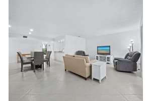 1716 GLENHOUSE DRIVE, SARASOTA, FL 34231 Sold 02/28/24