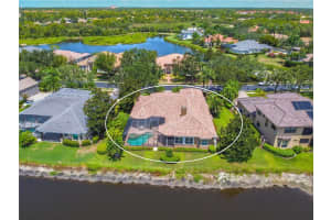 8978 BLOOMFIELD BOULEVARD, SARASOTA, FL 34238 Sold 10/04/23