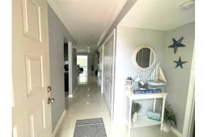200 SPRING LAKES BOULEVARD, BRADENTON, FL 34210 Sold 11/29/23