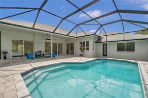 6202 GLEN ABBEY LANE, BRADENTON, FL 34202 Sold 11/01/23