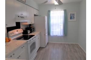 2713 60TH AVENUE DRIVE, BRADENTON, FL 34207 - MLS#MFRA4578477