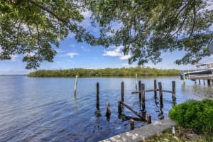 7314 WESTMORELAND DRIVE, SARASOTA, FL 34243 Sold 02/16/24