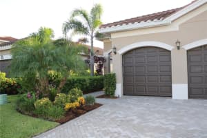 11675 OAKWOOD PRESERVE PLACE, FORT MYERS, FL 33913 Sold 10/04/23