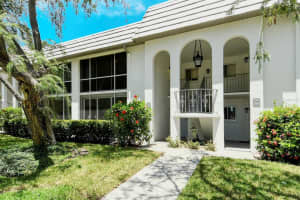 1743 SOUTHWOOD STREET, SARASOTA, FL 34231 Sold 12/27/23
