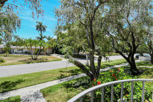 1743 SOUTHWOOD STREET, SARASOTA, FL 34231 Sold 12/27/23