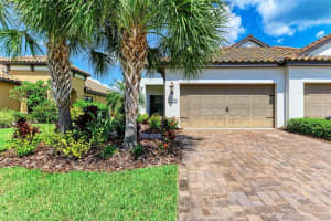 6423 POSITANO COURT, SARASOTA, FL 34243 Sold 10/06/23