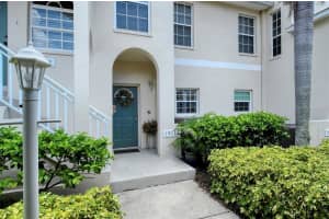 4200 CASTLEBRIDGE LANE, SARASOTA, FL 34238 Sold 09/20/23