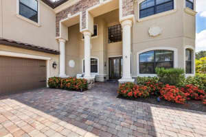 13734 SWIFTWATER WAY, LAKEWOOD RANCH, FL 34211 Sold 09/29/23