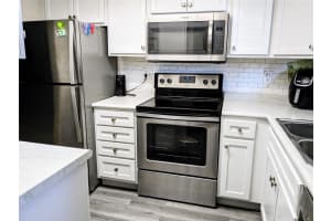 3768 LAKE BAYSHORE DRIVE, BRADENTON, FL 34205 Sold 04/17/24