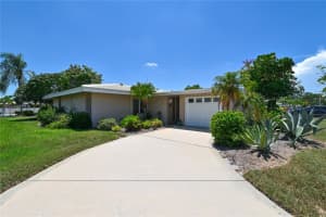 3276 PINECREST STREET, SARASOTA, FL 34239 Sold 09/15/23