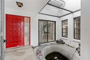 6730 EASTON LANE, SARASOTA, FL 34238 Sold 10/06/23