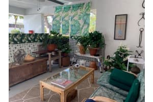 3811 GLEN OAKS DRIVE, SARASOTA, FL 34232 Sold 12/29/23