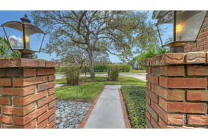 2634 MOSS OAK DRIVE, SARASOTA, FL 34231 Sold 10/31/23