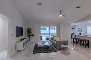 3762 HEATHER LAKE CIRCLE, SARASOTA, FL 34235 Sold 09/15/23