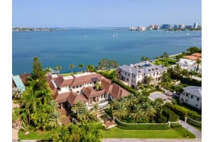 1233 HILLVIEW DRIVE, SARASOTA, FL 34239 Sold 03/29/24