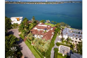 1233 HILLVIEW DRIVE, SARASOTA, FL 34239 Sold 03/29/24