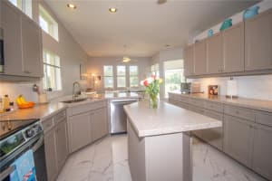 8328 PONDVIEW LN, ENGLEWOOD, FL 34224 Sold 12/01/23