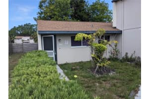 6864 WHITMAN COURT, SARASOTA, FL 34243 Sold 01/17/24