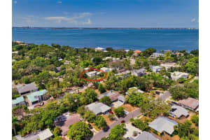 612 BELLORA WAY, SARASOTA, FL 34234 Sold 10/10/23